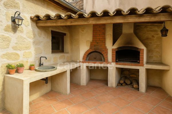 Rare maison de village 120 m² avec cour et terrasse – PAULHAN (34)