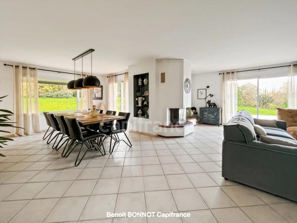 🏡 EXCLUSIVITÉ – Maison d’exception avec vue dégagée, piscine et prestations haut de gamme à Quimper