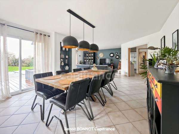 🏡 EXCLUSIVITÉ – Maison d’exception avec vue dégagée, piscine et prestations haut de gamme à Quimper