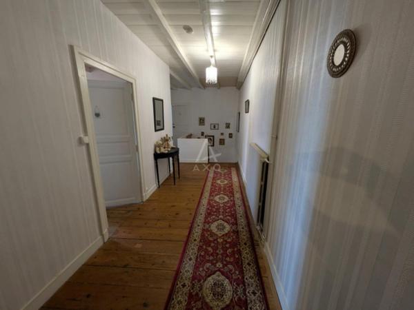 Ancienne commanderie sur parcelle de 3590m² . Maison de 200m²