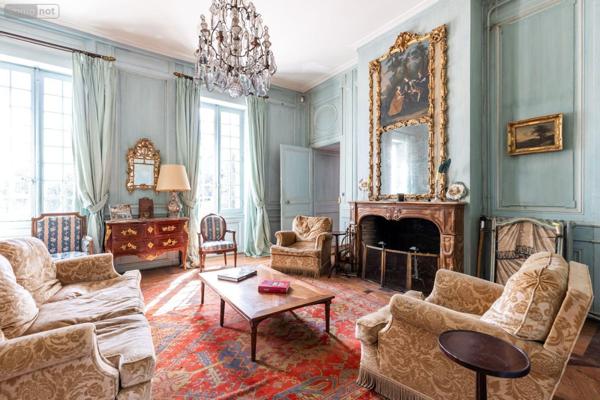 Château à vendre à Gradignan en Gironde (33170), ref : 33010/103   
Centre