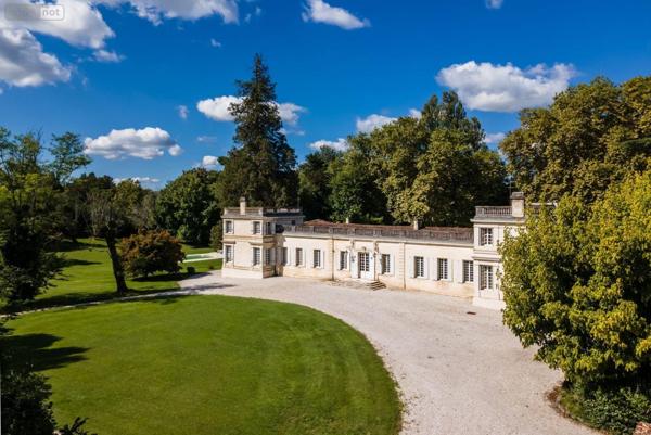 Château à vendre à Gradignan en Gironde (33170), ref : 33010/103   
Centre