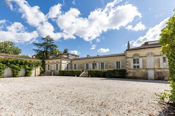 Château à vendre à Gradignan en Gironde (33170), ref : 33010/103   
Centre