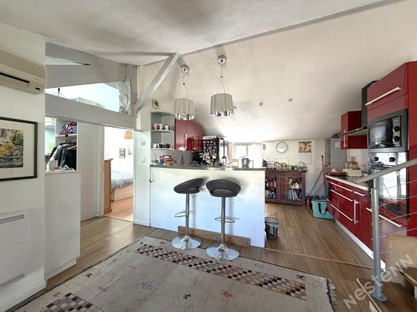 AGEN HYPER CENTRE - Appartement traversant T4 de 81 m² avec 2 chambres quartier du Marché Couvert.