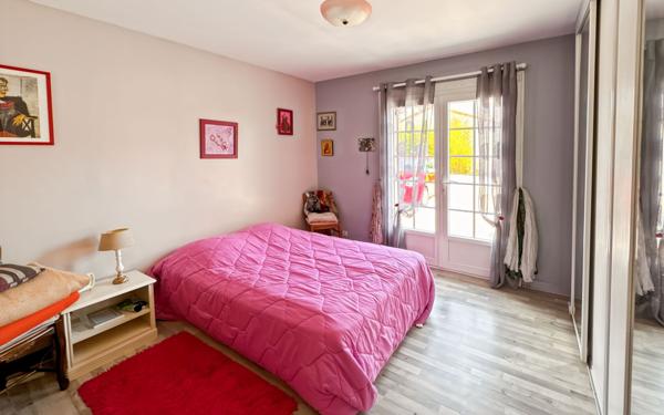 Maison à vendre    5 pièces •  Saint-Astier