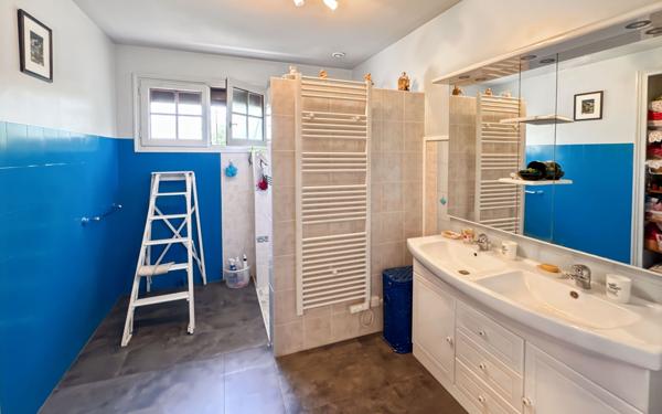 Maison à vendre    5 pièces •  Saint-Astier