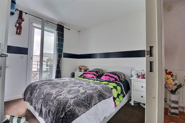 Appartement Stains 3 pièce(s) 55 m2