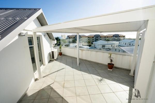 Appartement T4 de 100m2 -vue mer panoramique-la Bretagne Saint-Denis