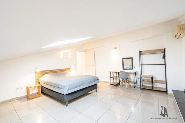 Appartement T4 de 100m2 -vue mer panoramique-la Bretagne Saint-Denis