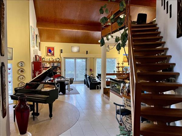 Maison à vendre |  Cosnac |  7 pièces | 288 m²