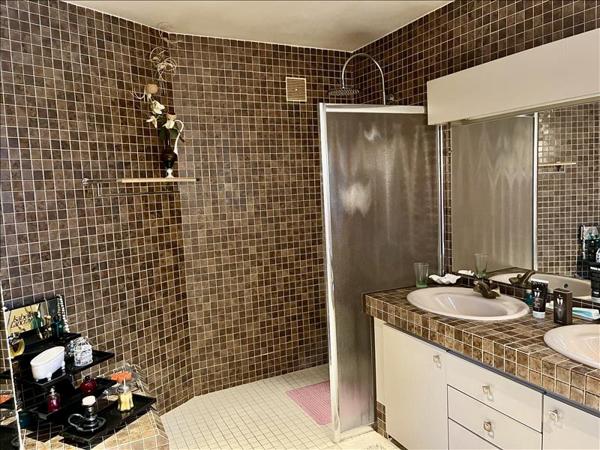 Maison à vendre |  Cosnac |  7 pièces | 288 m²