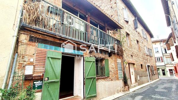 Maison de ville à rafraichir au centre de Lavaur