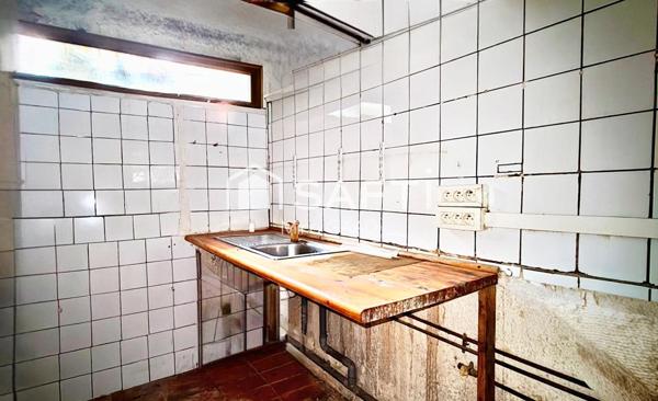 Maison de ville à rafraichir au centre de Lavaur