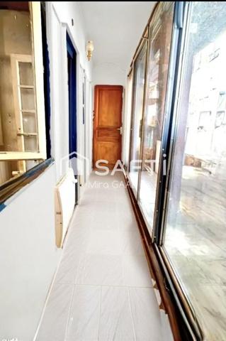 Maison de ville à rafraichir au centre de Lavaur