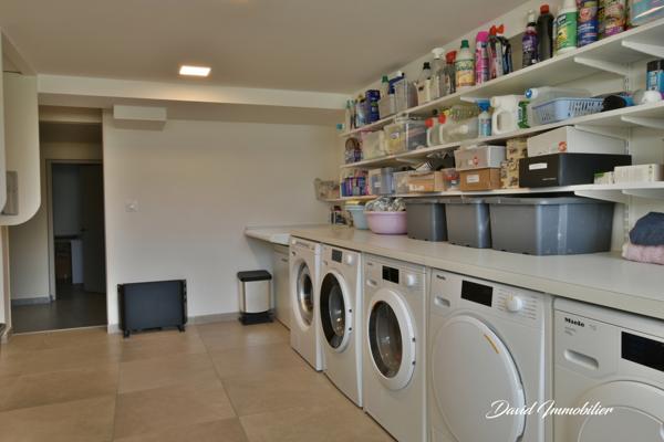 VILLA 3 FACES - 320 m2 + TERRAIN CONSTRUCTIBLE