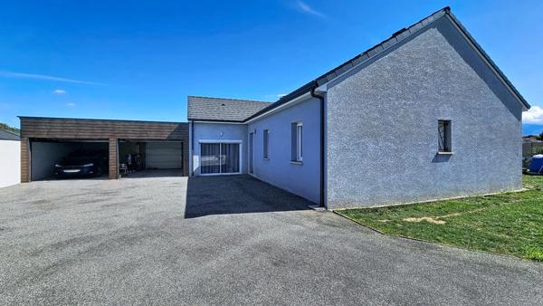Maison plain pied avec double garage à vendre 5 pièces LOUEY (65)