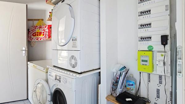 Maison plain pied avec double garage à vendre 5 pièces LOUEY (65)