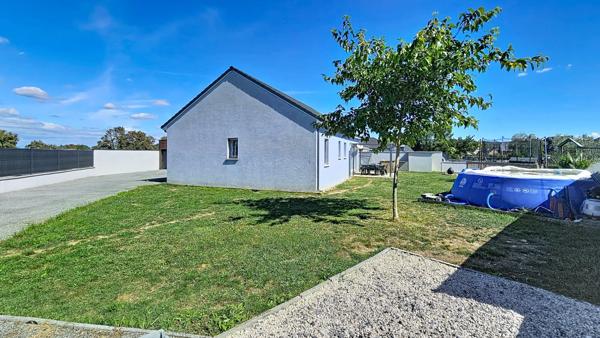 Maison plain pied avec double garage à vendre 5 pièces LOUEY (65)