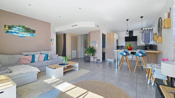 Maison plain pied avec double garage à vendre 5 pièces LOUEY (65)