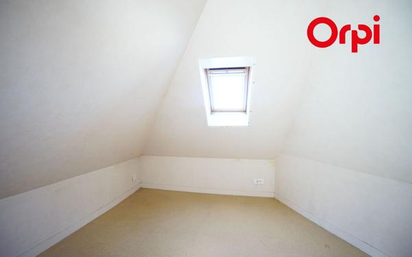 Immeuble à vendre    12 pièces •  Bernay