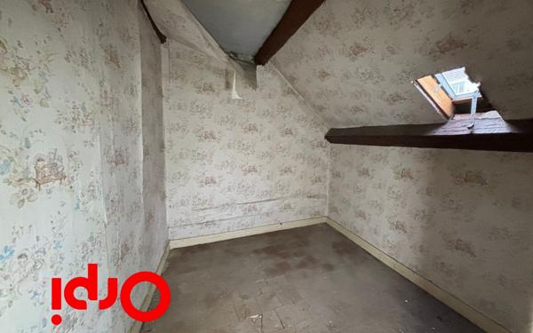 Immeuble à vendre    12 pièces •  Bernay