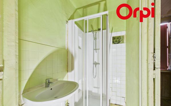 Immeuble à vendre    12 pièces •  Bernay