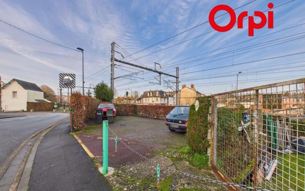 Immeuble à vendre    12 pièces •  Bernay