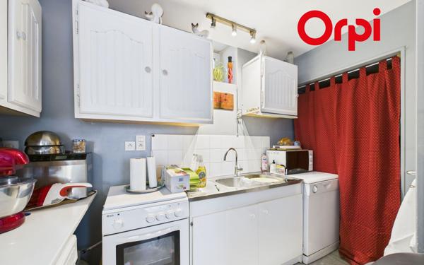 Immeuble à vendre    12 pièces •  Bernay