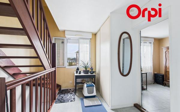 Immeuble à vendre    12 pièces •  Bernay