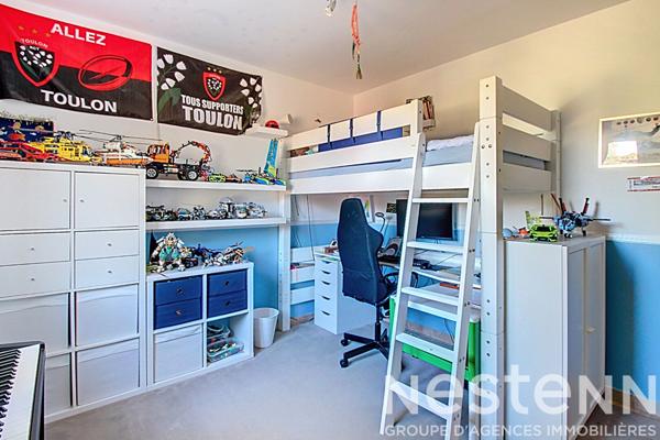 À VENDRE Maison plain-pied 149 m² à Vidauban -Piscine, Garage, Panneaux photovoltaïques