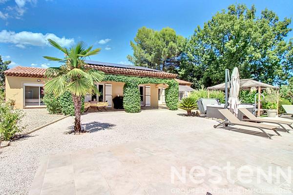 À VENDRE Maison plain-pied 149 m² à Vidauban -Piscine, Garage, Panneaux photovoltaïques
