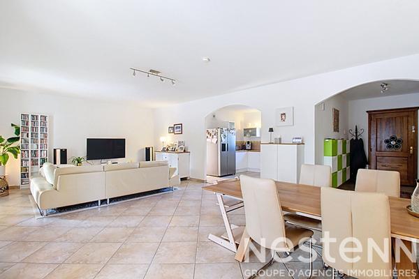 À VENDRE Maison plain-pied 149 m² à Vidauban -Piscine, Garage, Panneaux photovoltaïques