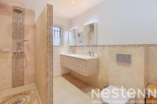 À VENDRE Maison plain-pied 149 m² à Vidauban -Piscine, Garage, Panneaux photovoltaïques