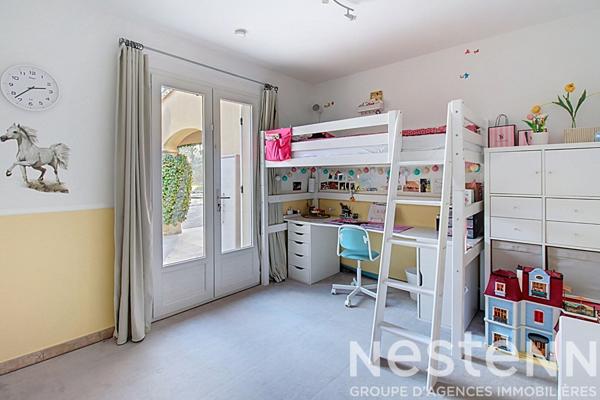 À VENDRE Maison plain-pied 149 m² à Vidauban -Piscine, Garage, Panneaux photovoltaïques