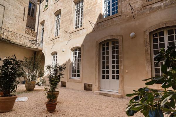 Bel appartement dans un hôtel particulier
