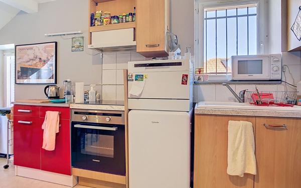 Appartement à louer    3 pièces • 45 m2 Arpajon-sur-Cère