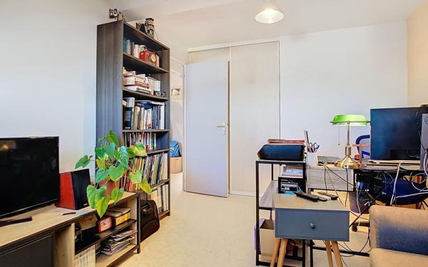 Appartement à louer    3 pièces • 45 m2 Arpajon-sur-Cère