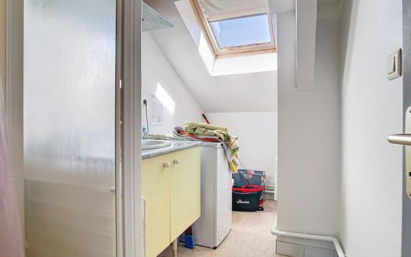 Appartement à louer    3 pièces • 45 m2 Arpajon-sur-Cère