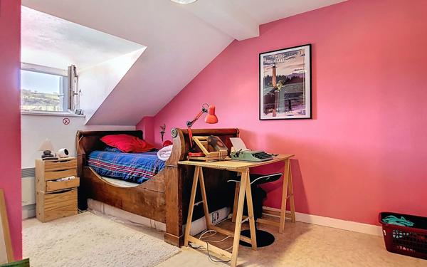 Appartement à louer    3 pièces • 45 m2 Arpajon-sur-Cère