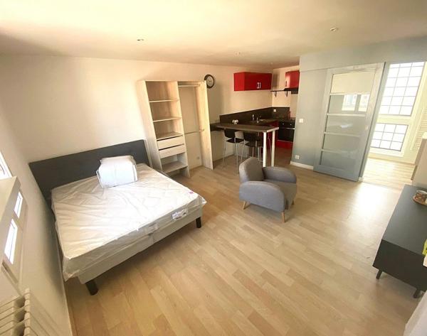 Studio meublé refait à neuf