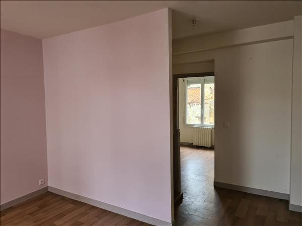 Maison à louer |  ST JEAN D ANGELY |  3 pièces | 70 m²