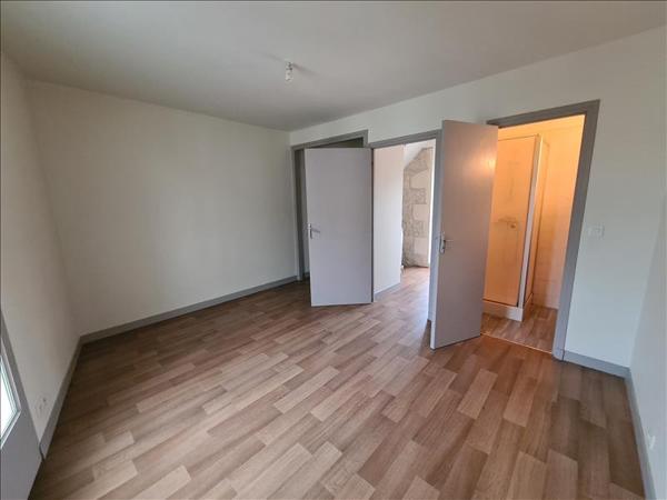 Maison à louer |  ST JEAN D ANGELY |  3 pièces | 70 m²