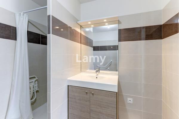 T1 bis de 30m2 avec terrasse, centre-ville proche de jaude