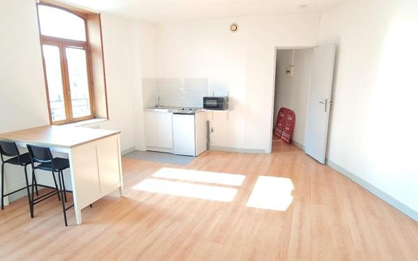 Appartement à louer    2 pièces • 50 m2 Tourcoing