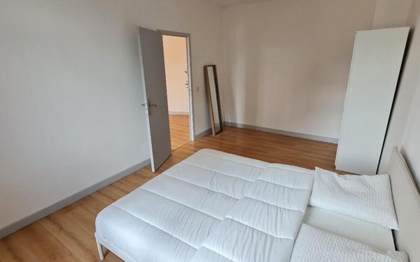 Appartement à louer    2 pièces • 50 m2 Tourcoing