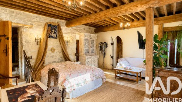 Maison à vendre 10 pièces 393,7 m² Caderousse