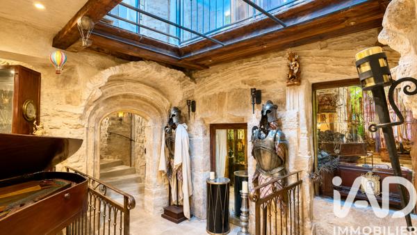 Maison à vendre 10 pièces 393,7 m² Caderousse