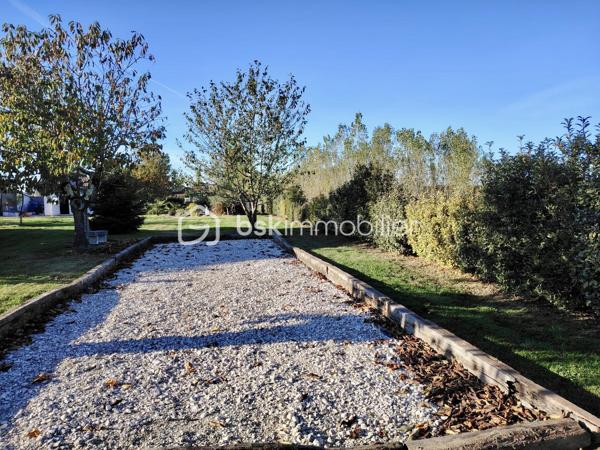 ✨ COUP DE CŒUR ASSURÉ – MAISON FAMILIALE 123 m² – 4 CHAMBRES – CAUDECOSTE ✨

Dans un environnement calme et agréable sur la commune de Caudecoste, venez découvrir cette superbe maison familiale de 123 m² où confort, espace et qualité de vie se rencontrent parfaitement.

Dès l’entrée, vous serez séduits par les beaux volumes et la luminosité naturelle qui baigne les pièces de vie. Le séjour spacieux et convivial offre un véritable espace de partage pour toute la famille, idéal pour recevoir vos proches ou profiter de chaleureux moments du quotidien. La cuisine fonctionnelle et accueillante complète harmonieusement cet espace de vie.

Côté nuit, la maison dispose de 4 belles chambres, parfaites pour accueillir une famille, aménager un bureau pour le télétravail ou créer une chambre d’amis selon vos besoins. Chaque espace a été pensé pour offrir confort et praticité au quotidien.

À l’extérieur, le véritable atout de cette propriété vous attend : un grand terrain offrant de multiples possibilités. Imaginez vos soirées d’été en terrasse, les enfants jouant en toute tranquillité, un futur espace piscine, un potager ou encore un magnifique jardin paysager… un véritable havre de paix à personnaliser selon vos envies.

🏡 123 m² habitables
🛏️ 4 chambres d'environ 14 m², équipées de dressings, ainsi qu'une suite parentale avec salle d'eau privative, et une salle de bain commune; 
🌳 Grand terrain de 1 890 m², entièrement plat et arboré, 100% constructible et piscinable, un terrain de pétanque, un bassin d'ornement de qualité et deux abris de jardin totalisant 40m²; 
☀️ Maison lumineuse avec un séjour de 50 m²;
🚗 Cadre calme et agréable;
👨‍👩‍👧‍👦 Idéal pour une famille;
📍 Proche des commodités et des axes principaux.

Cotés prestations : 
Toiture en excellente état, récemment nettoyée,
Peinture intérieures neuves,
Raccordement tout à l'égout,
Maison entièrement climatisée. 

Cette maison représente une belle opportunité pour ceux qui recherchent un cadre de vie paisible tout en restant à proximité des services essentiels.

💬 Une visite suffira pour tomber sous le charme !
📞 Contactez moi dès maintenant pour plus d’informations.