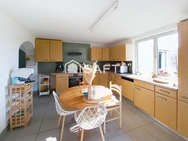 Maison individuelle d'environ 130 m² sur un terrain de 19 ares