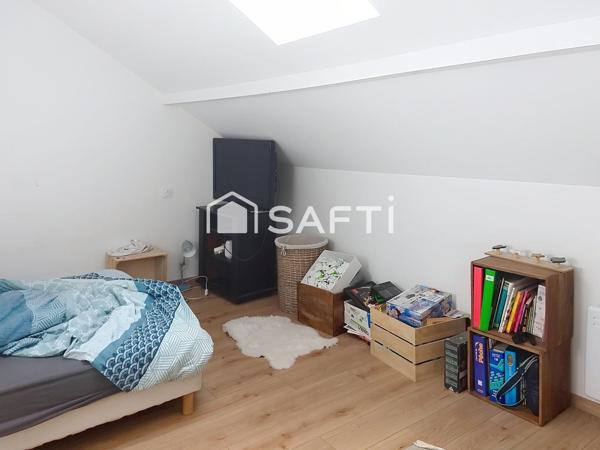 Maison individuelle d'environ 130 m² sur un terrain de 19 ares